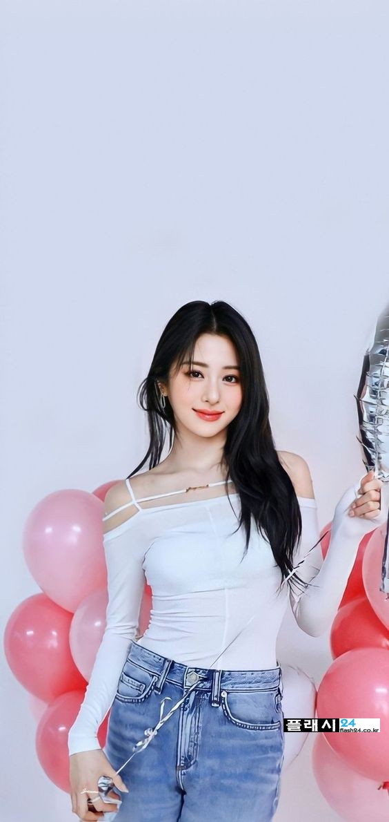 르세라핌 허윤진