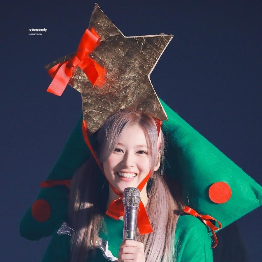 트와이스 사나