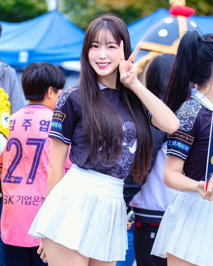 안지현