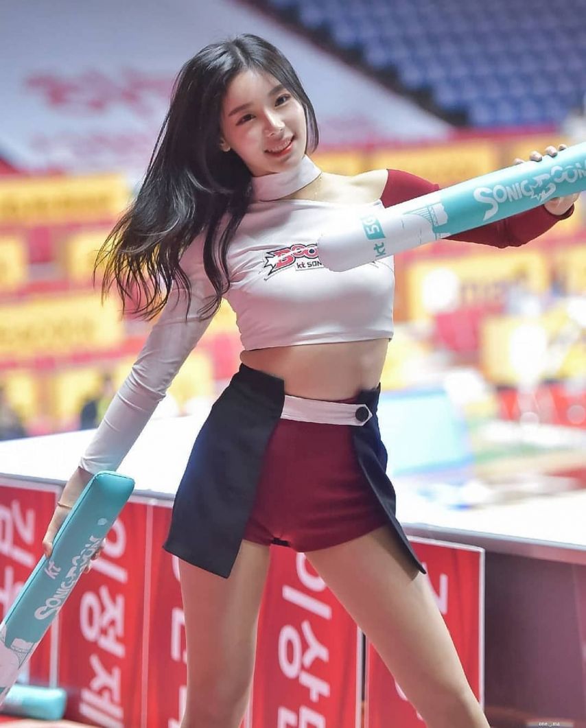 사랑스러운 조연주 치어리더