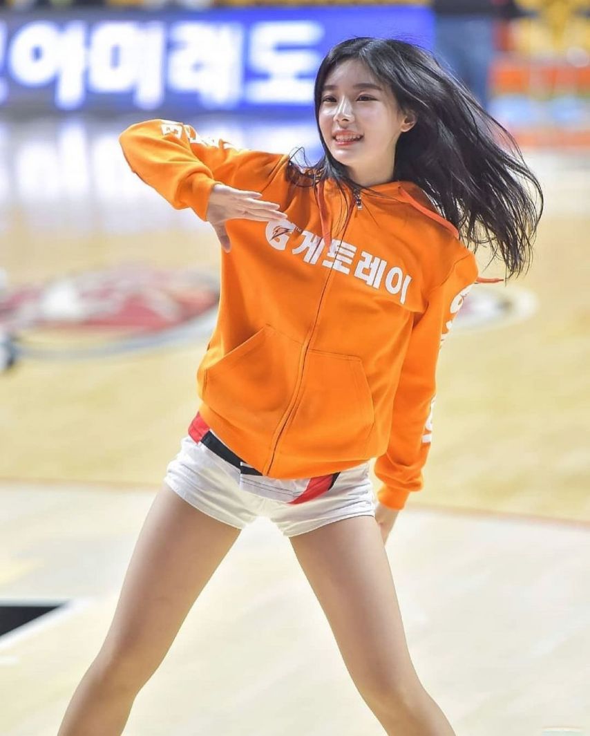 사랑스러운 조연주 치어리더
