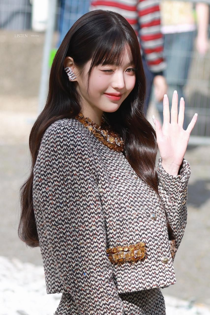 아이브 장원영 미우미우