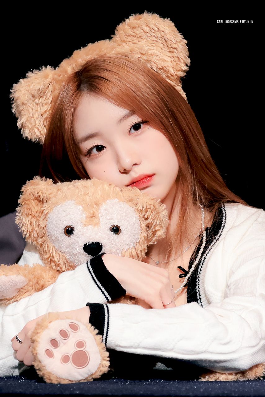 이달의 소녀, 루셈블 여진