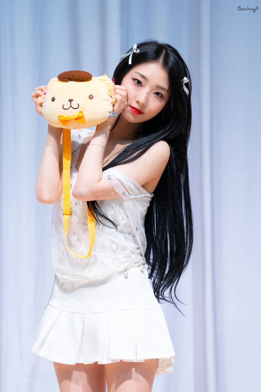 이달의 소녀, 루셈블 여진