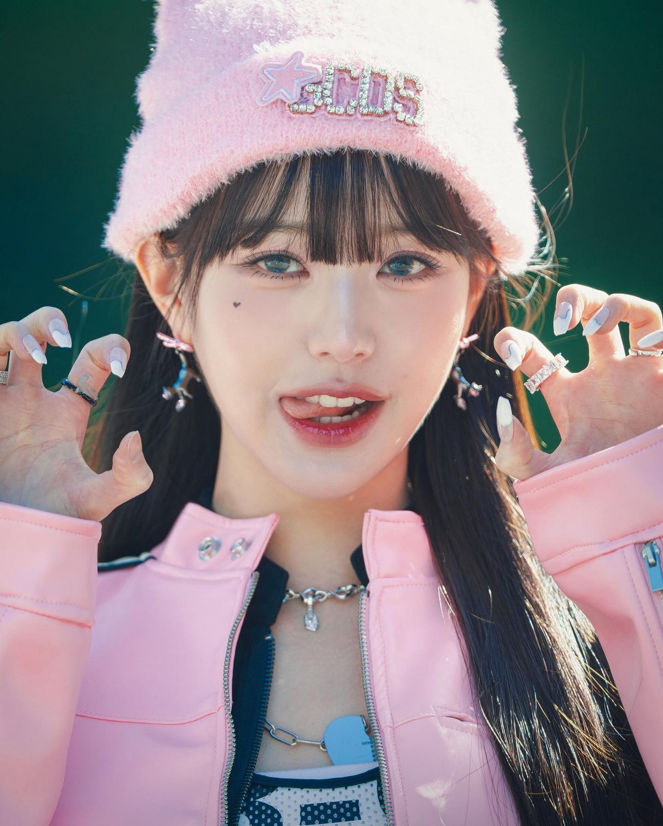 핑크 원영 근접샷