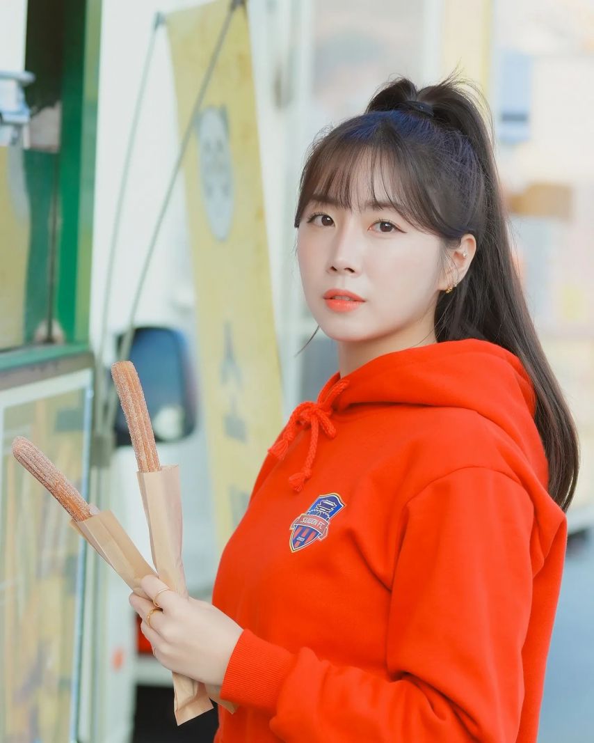 안지현