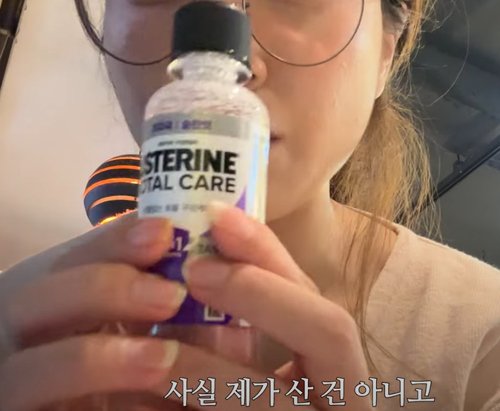 군인들 밥값 대신 결제해준 여성유튜버