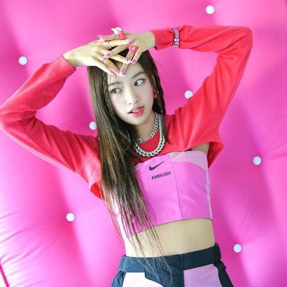 IVE YUJIN