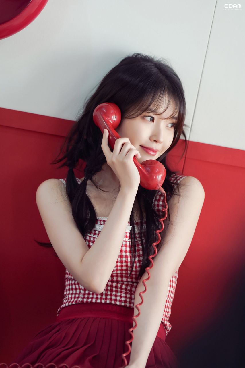 아이유 시즌그리팅 비하인드