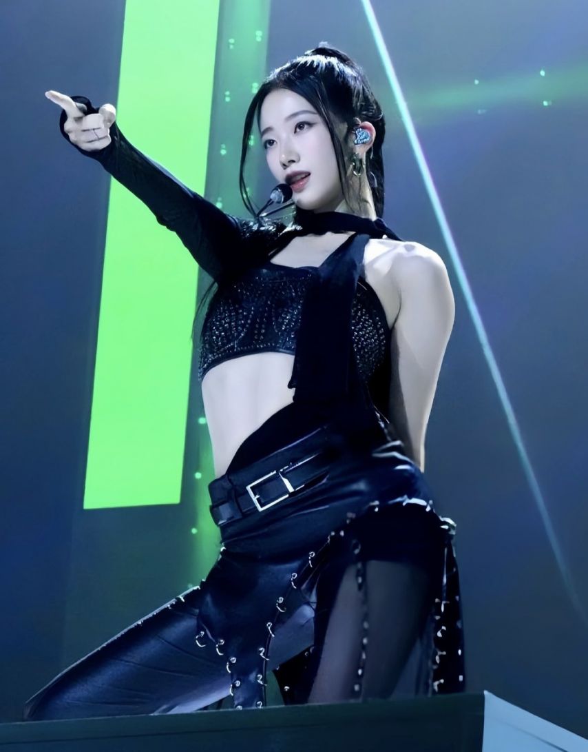 [르세라핌] 낚시하러 간 카즈하 허윤진