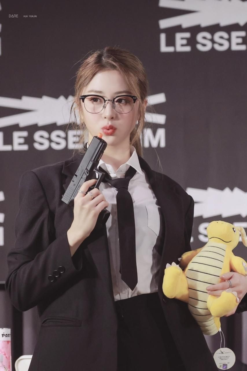 르세라핌 허윤진