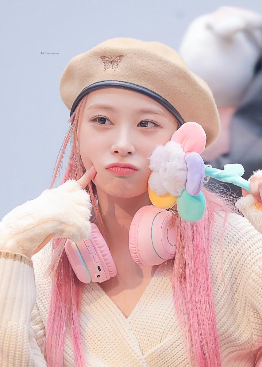 로켓펀치 윤경