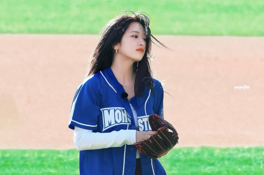 아이브 안유진
