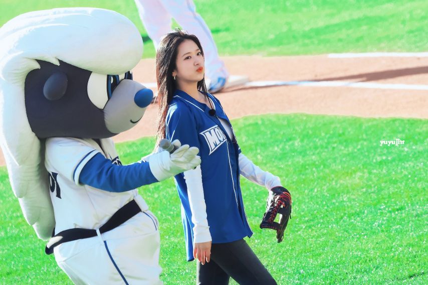 아이브 안유진