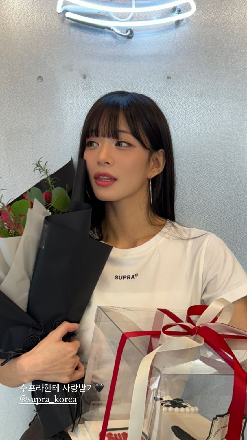 프로미스나인 이채영,이새롬