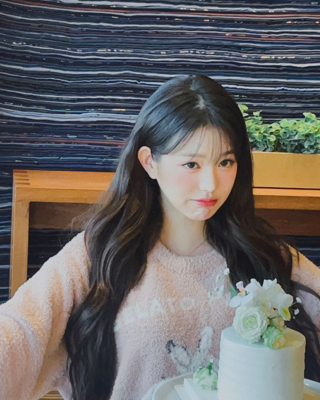 오늘 장원영 인스타에 올라온 사진