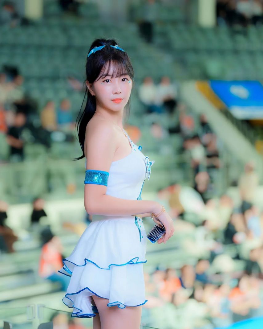안지현