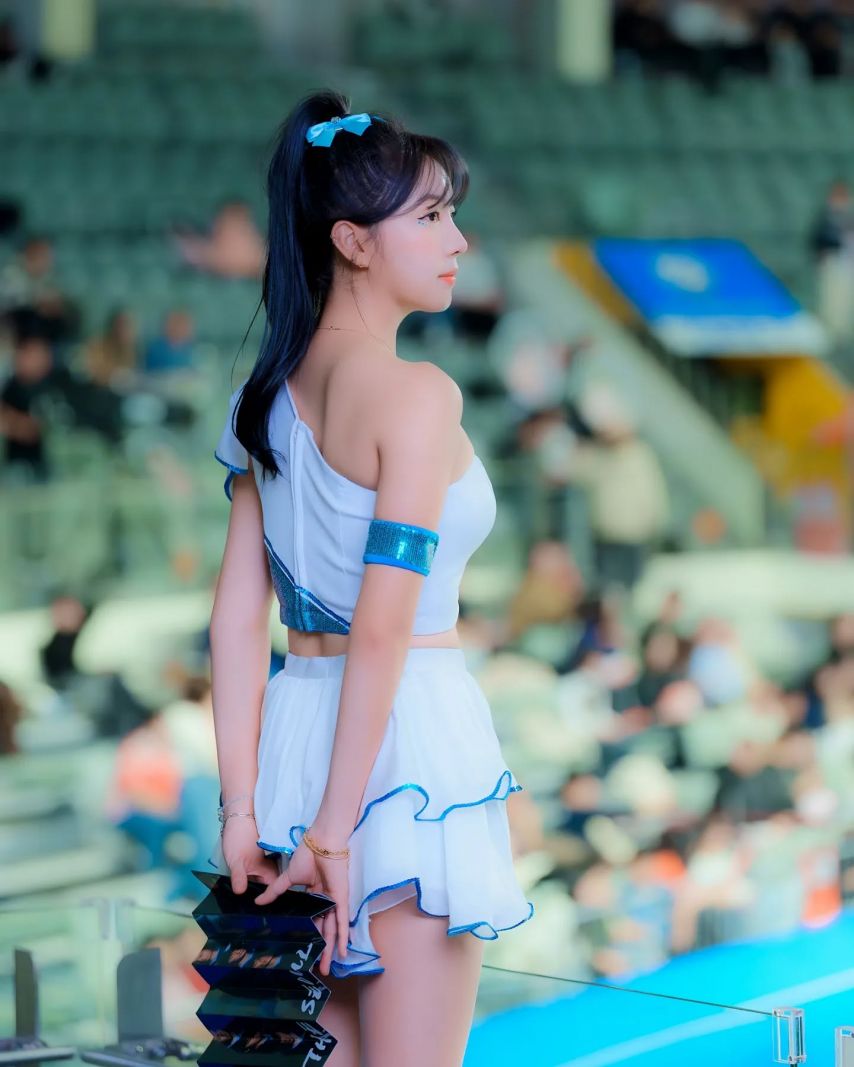안지현