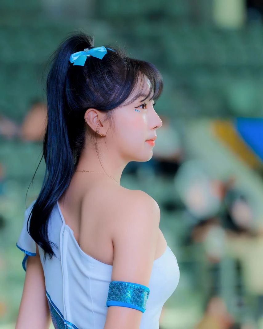 안지현