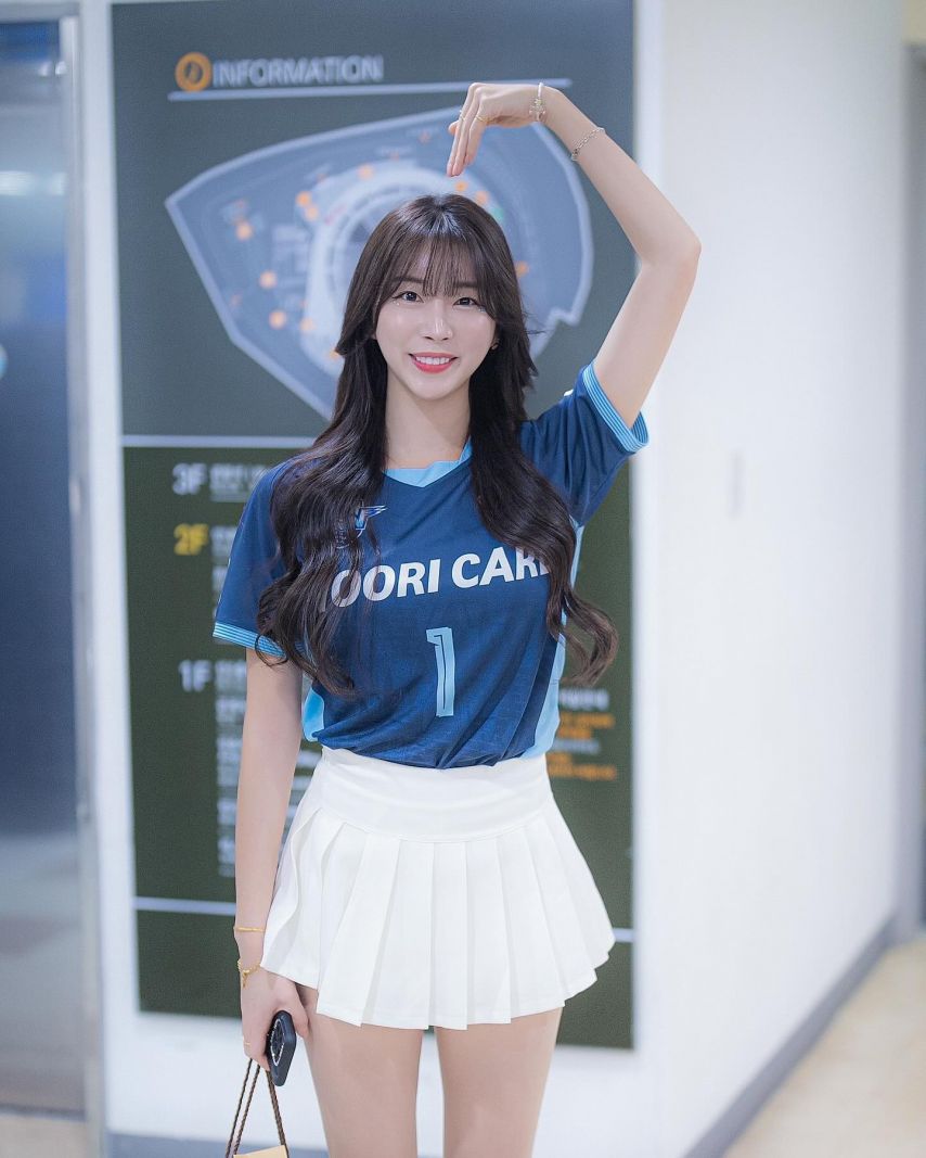 안지현