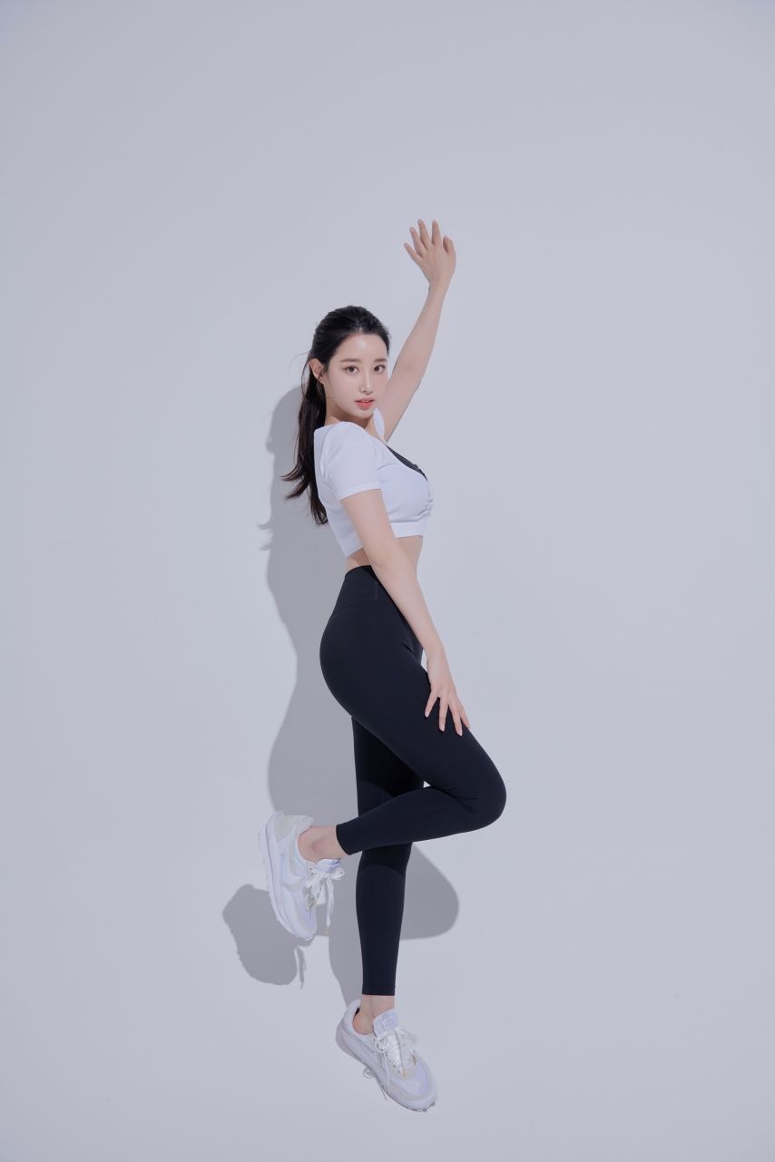 베리굿 조현 레깅스 화보