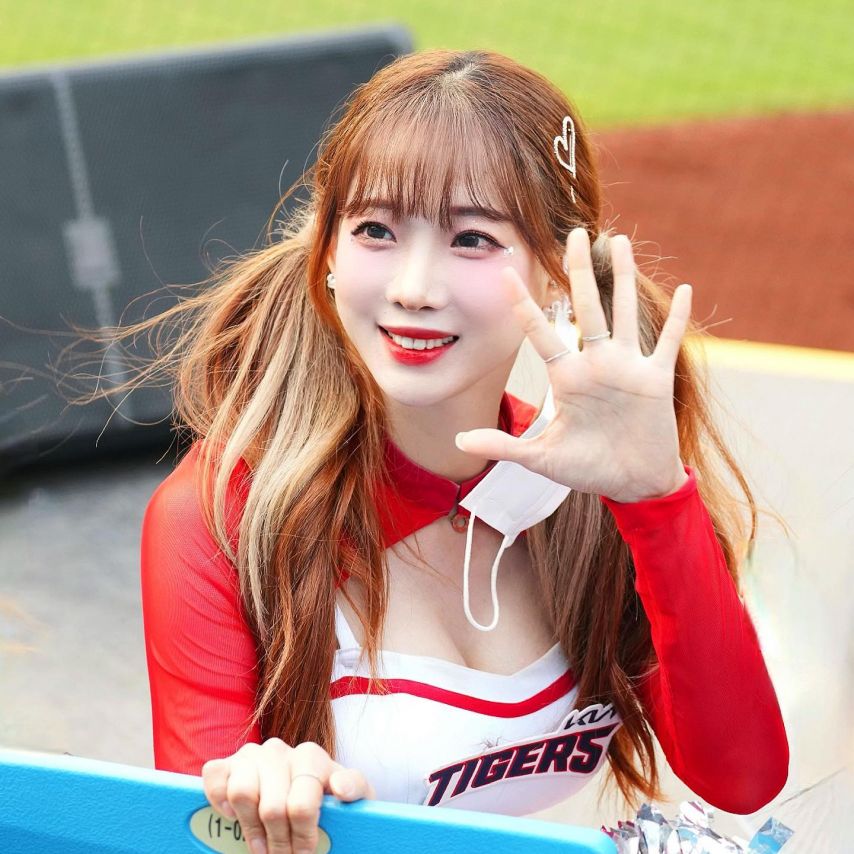 치어리더 김한나