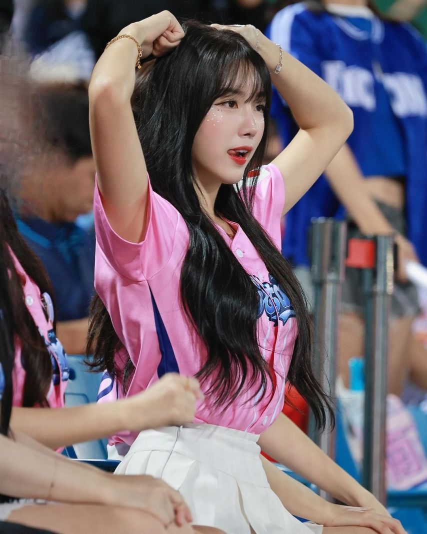 안지현
