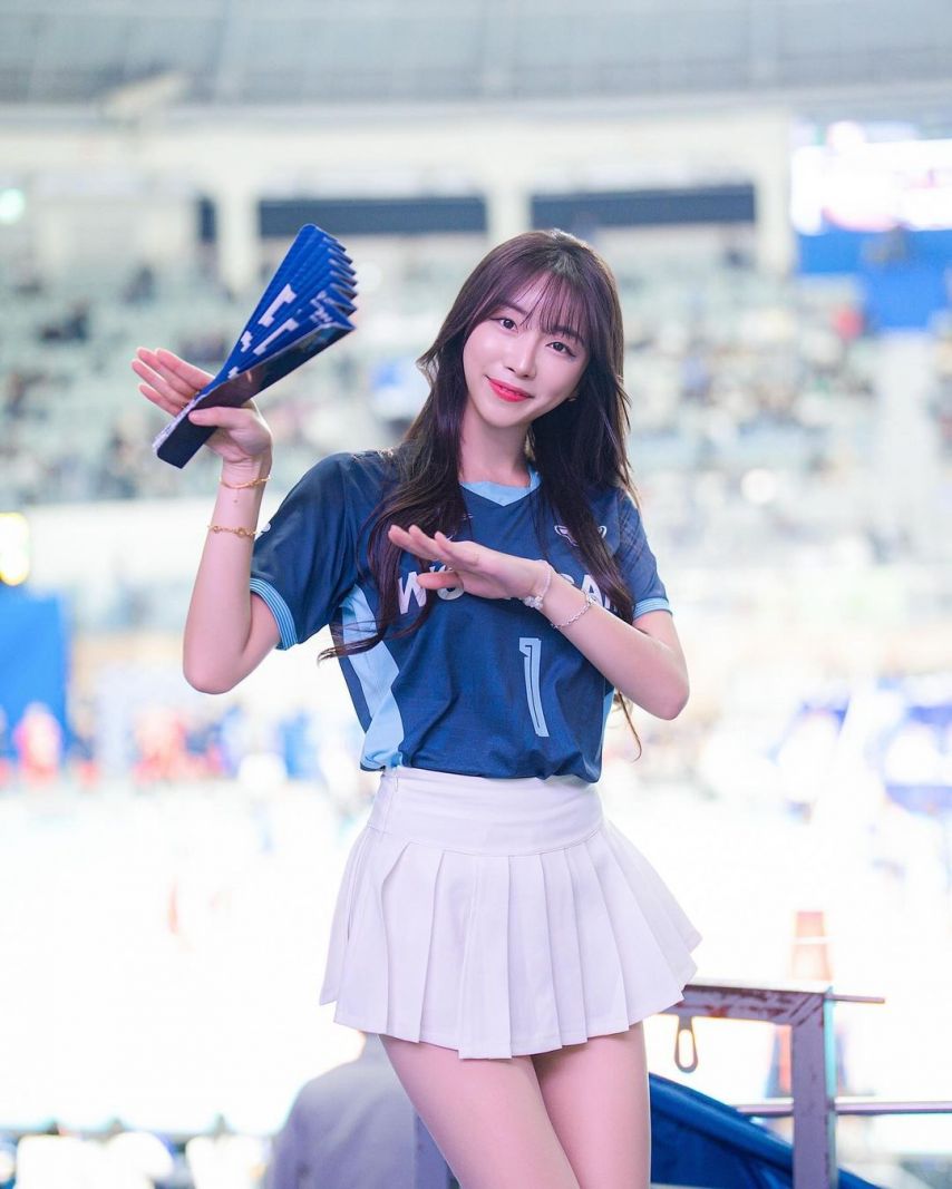 안지현