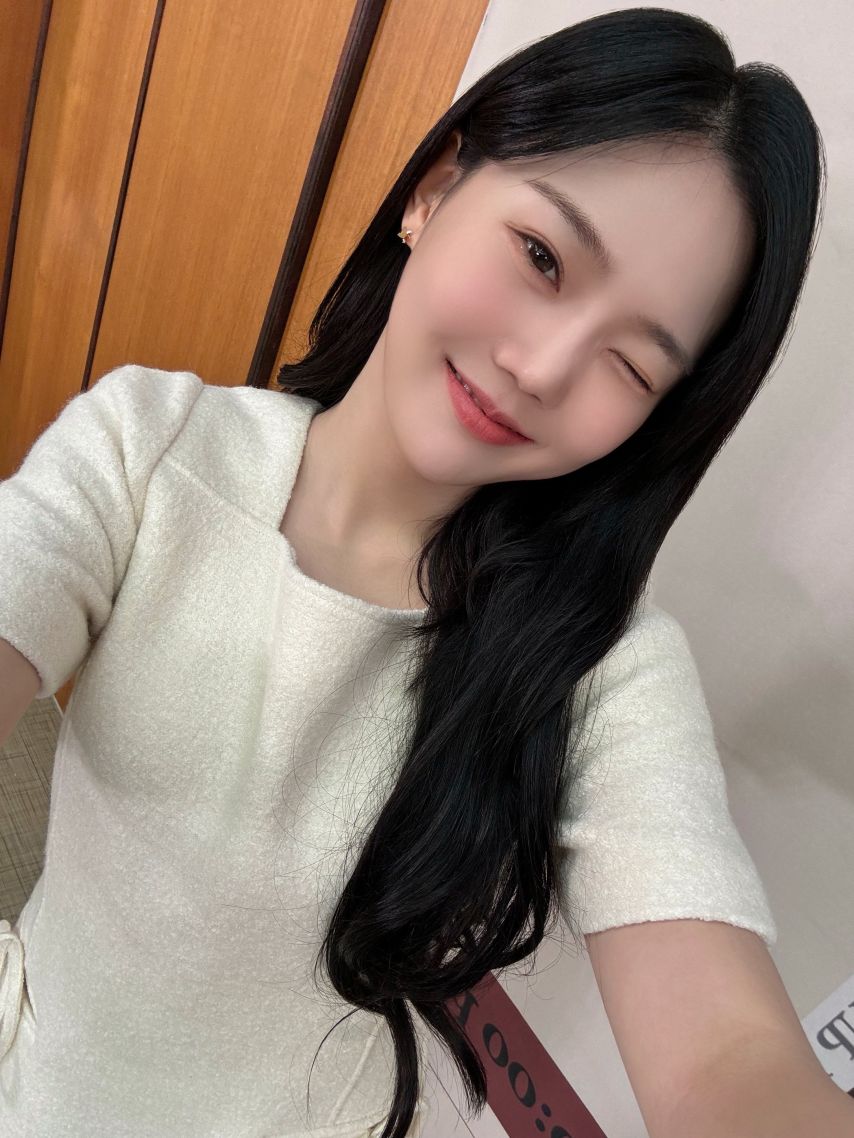 효정 오마이걸 볼륨을높여요 첫방 게스트 with 아린 유아 유빈 승희 미미