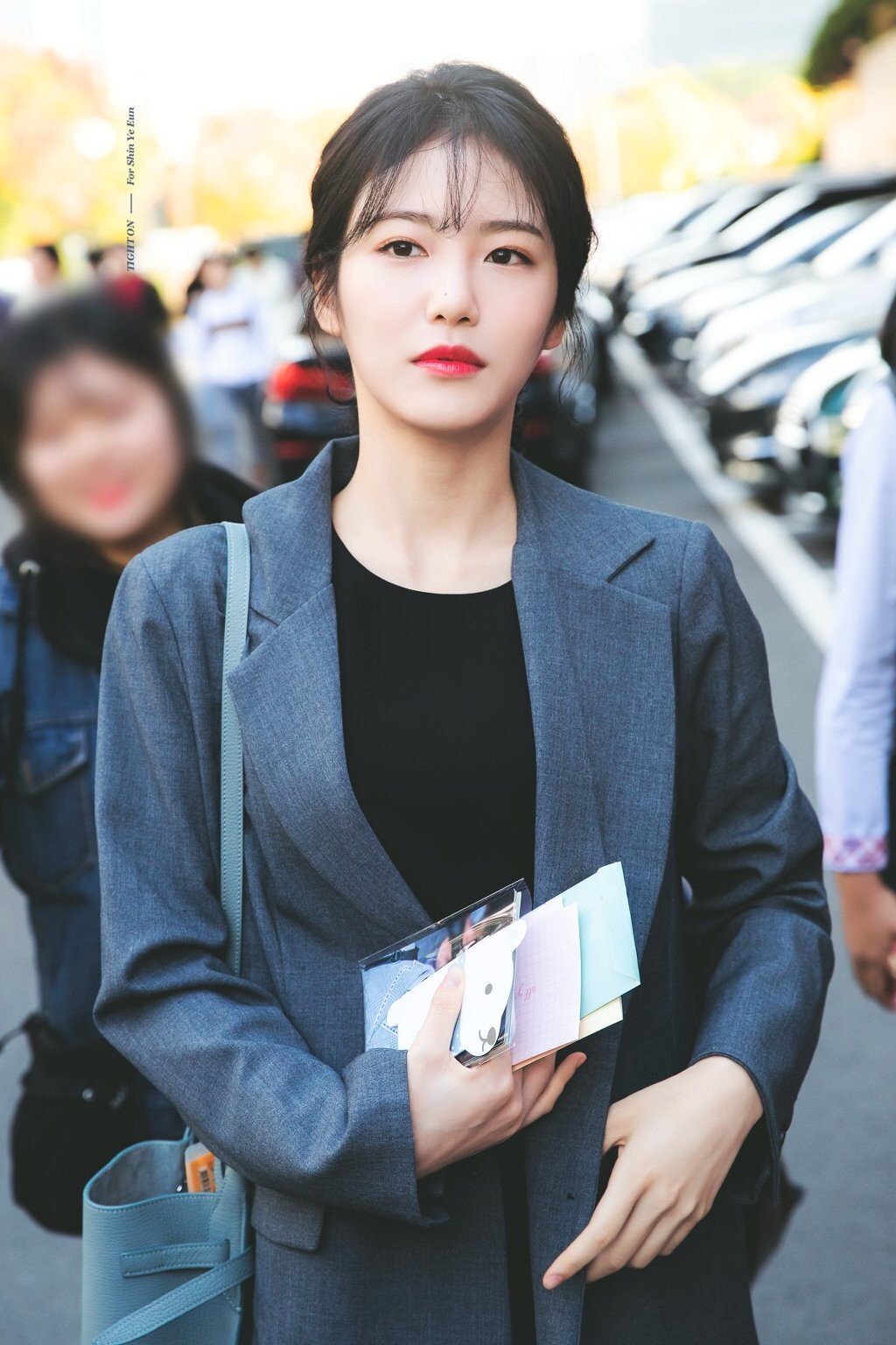가을과 잘 어울리는 배우 신예은
