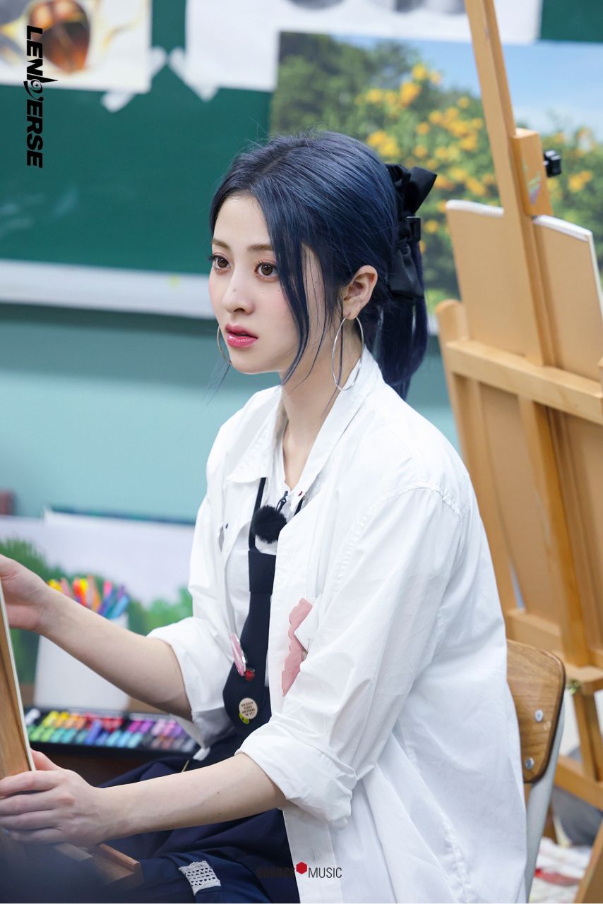 르세라핌 ‘핌하이스쿨’ Photo Sketch