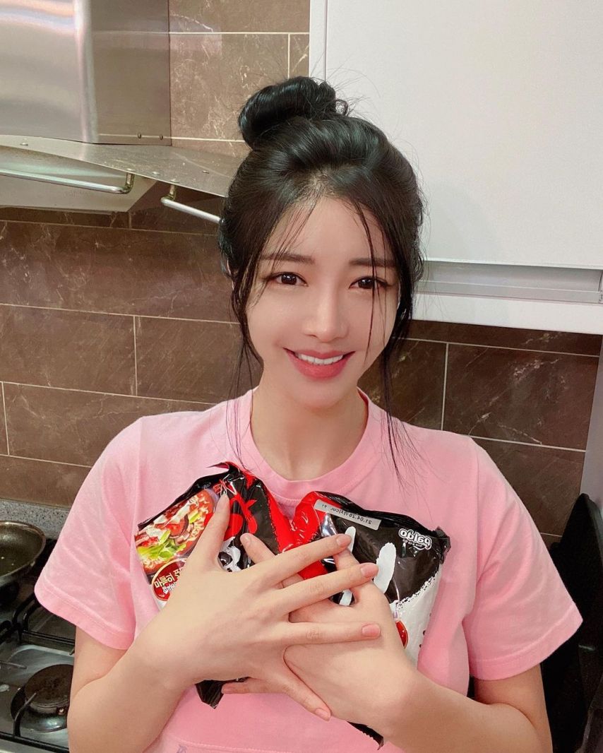 슈니가은