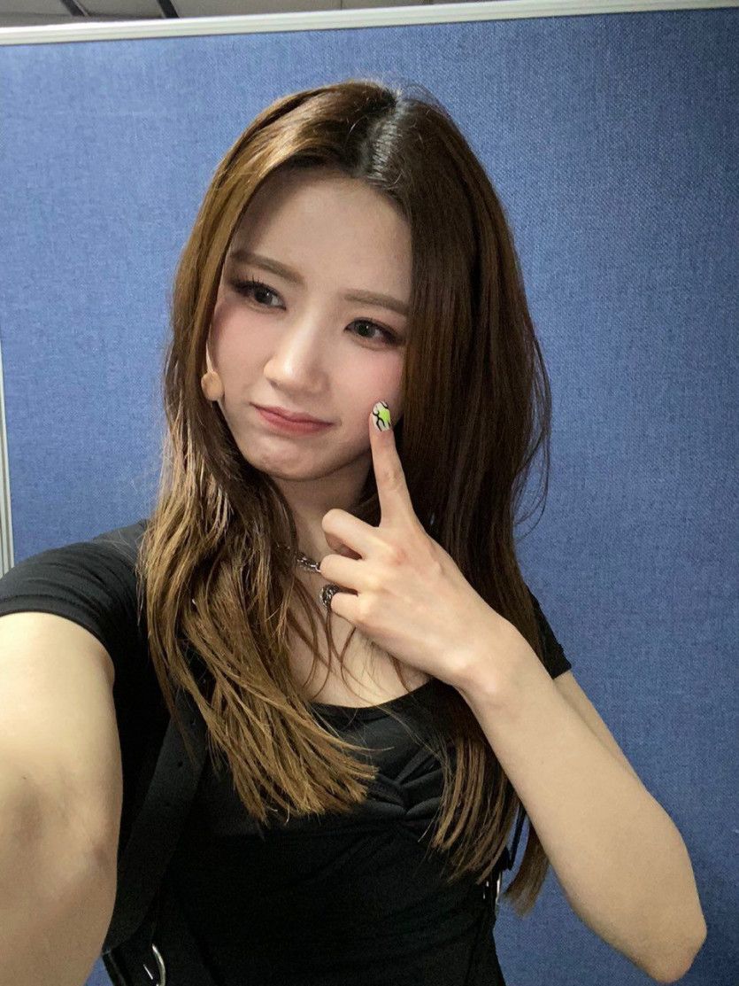ICHILLIN JIYOON.jpg