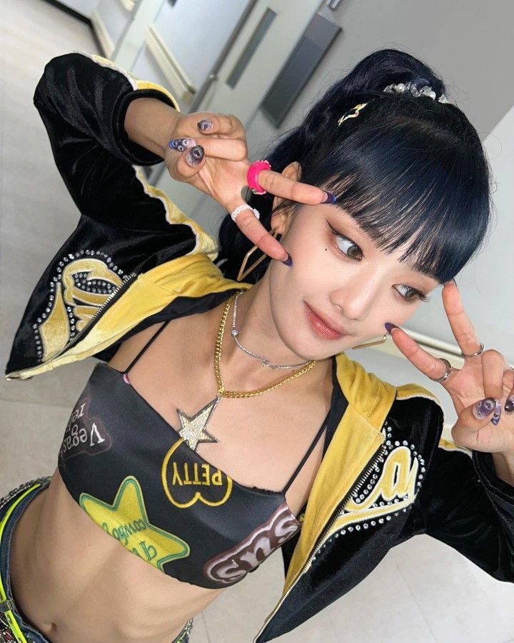 (G)-IDLE 민니.jpg