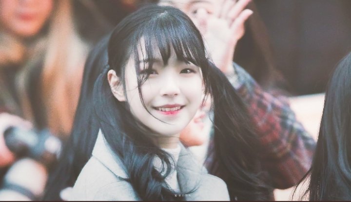프로미스나인 지헌