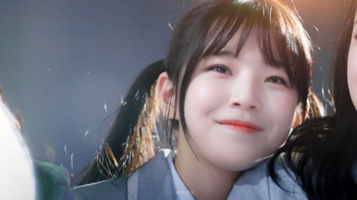프로미스나인 지헌