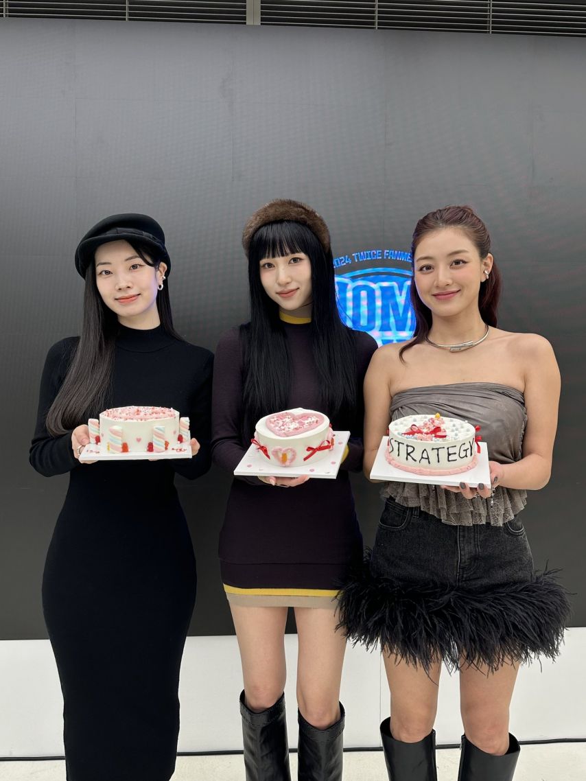 트와이스 인스타-미나 _ 지효,미나,다현 X Meta