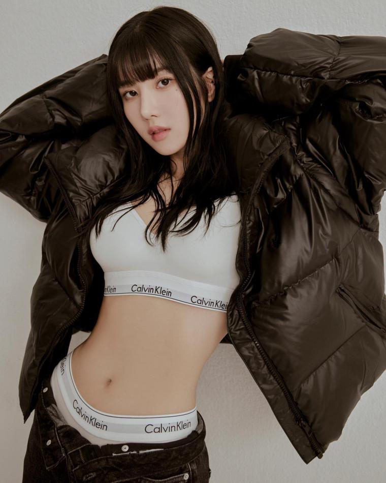 권은비 캘빈클라인