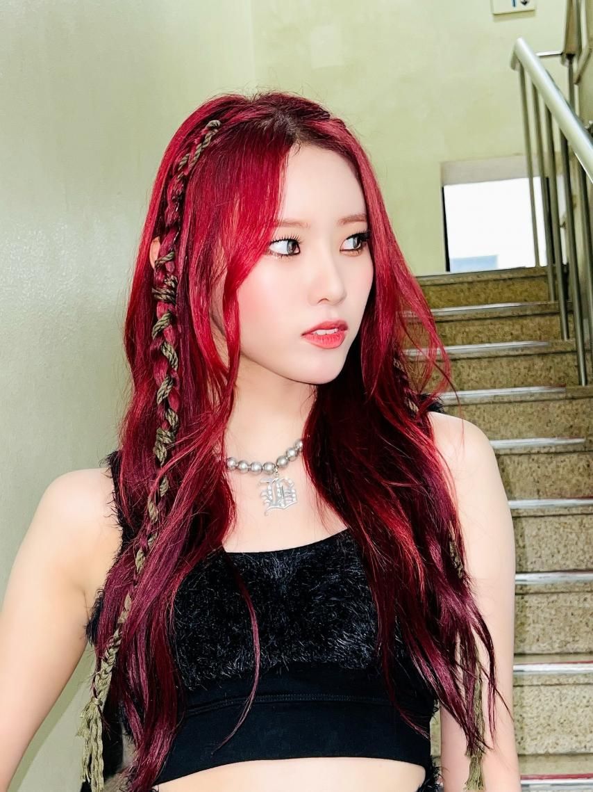 위클리 먼데이