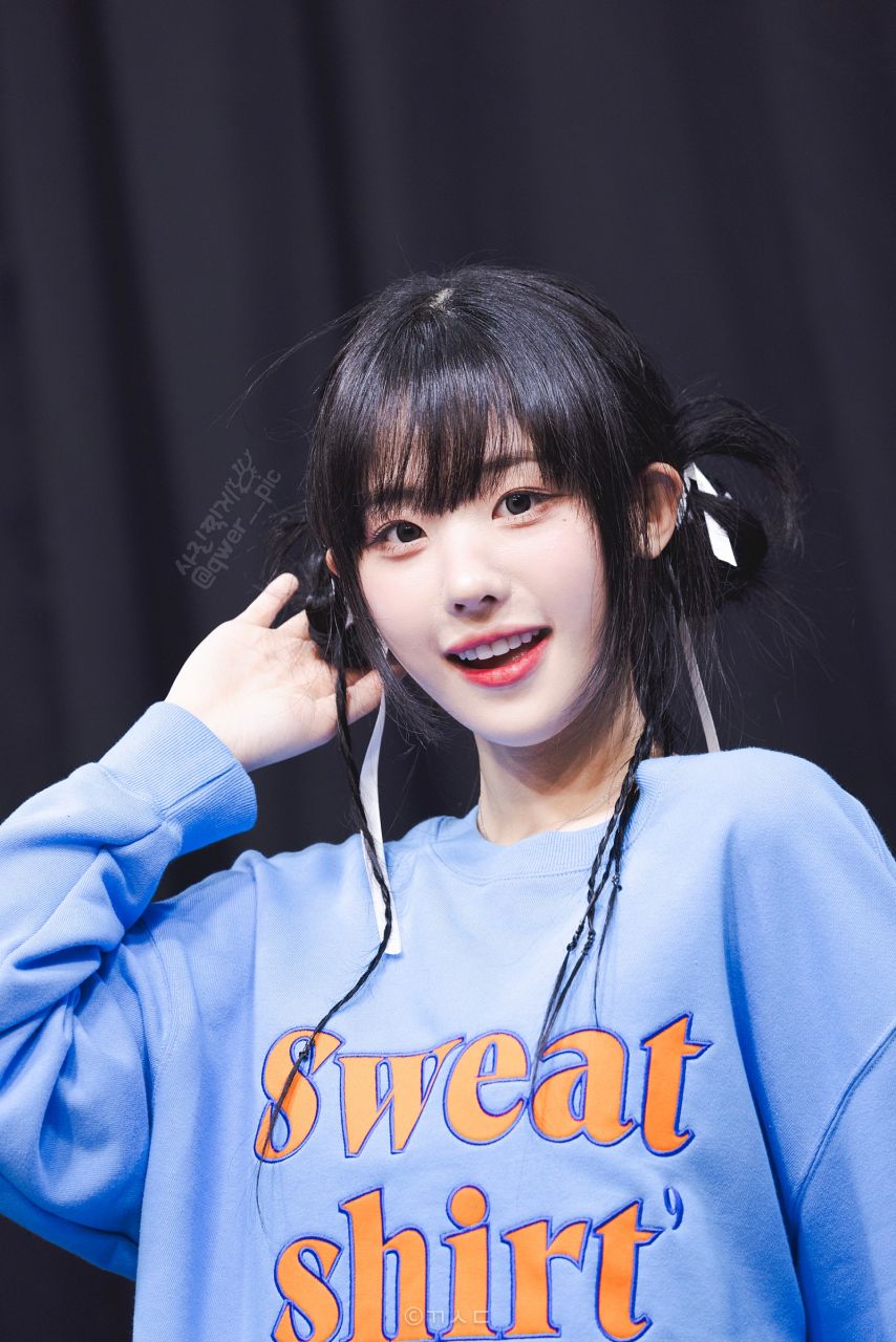 QWER 히나의 자유상