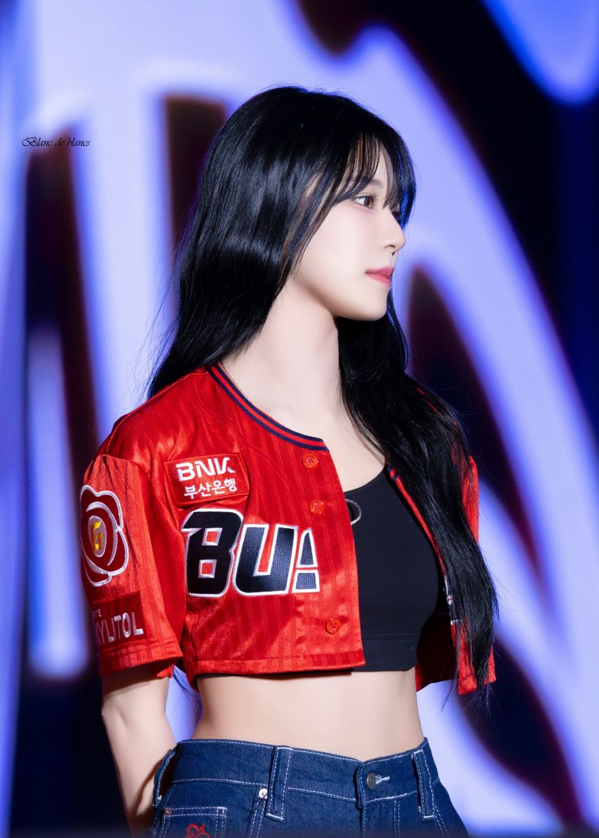 프로미스나인 백지헌