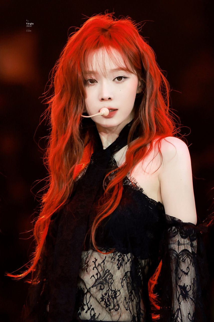 대포로 찍은 윈터 MIROTIC 무대 사진