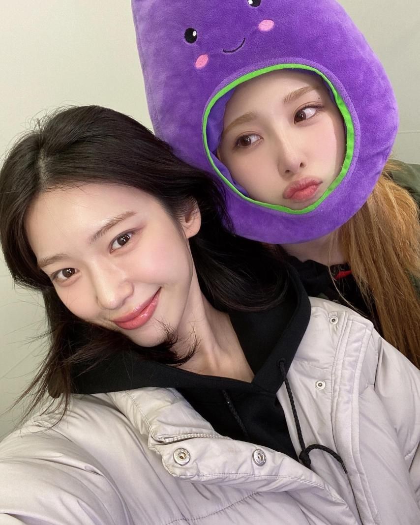 로켓펀치 수윤 with 쥬리