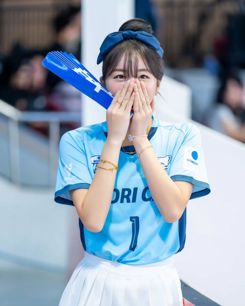 안지현