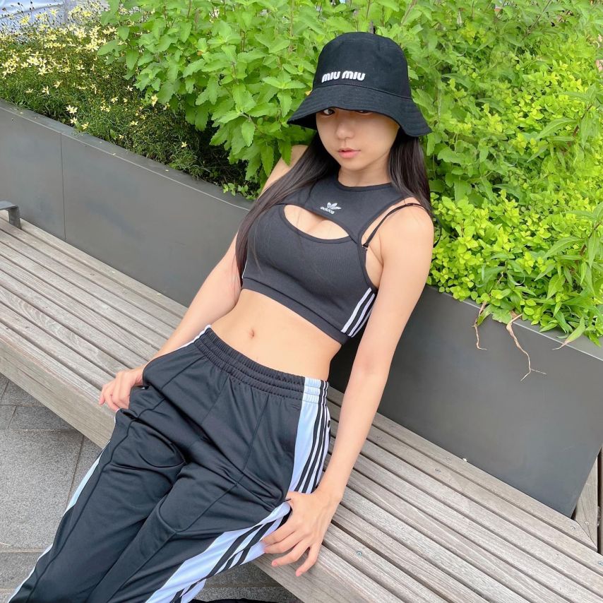표은지 일상복