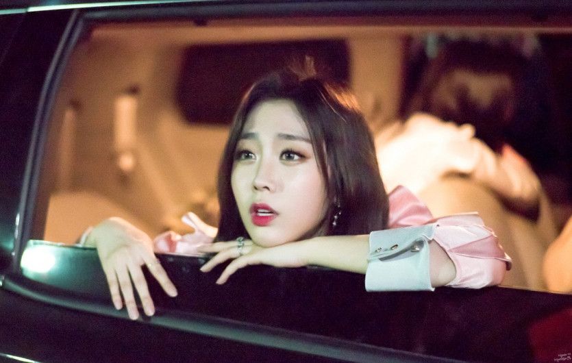 러블리즈 서지수.jpg