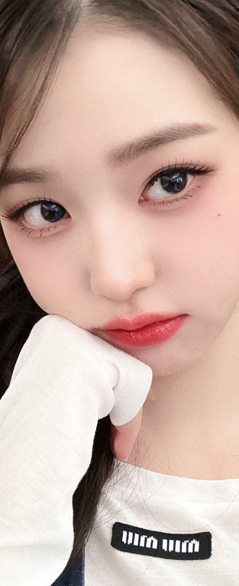 폰 배경으로 쓰세요 이쁜 원영이