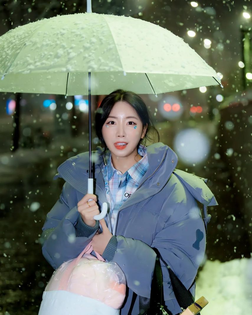 안지현