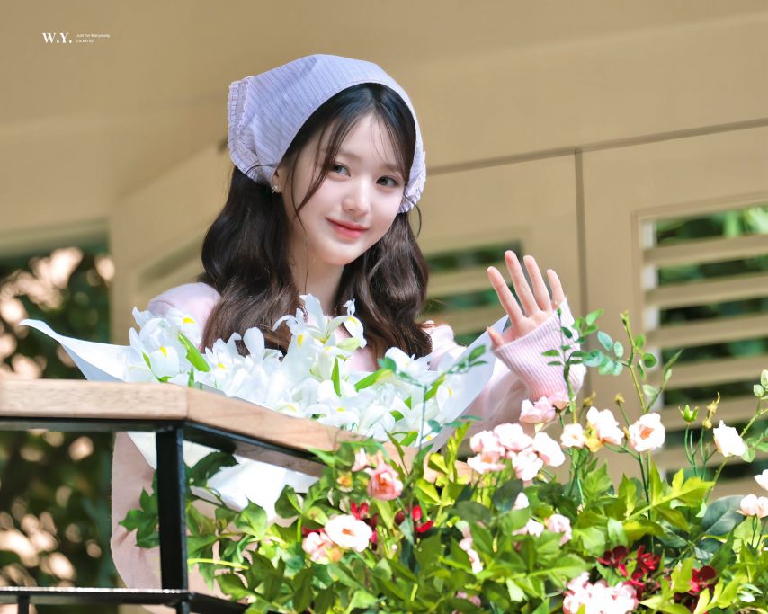 장원영 (아이브)