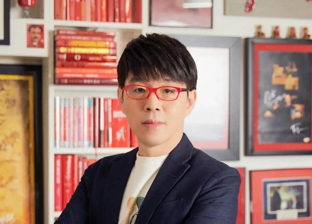 원래 타짜2 연출을 맡기로 했었던 감독